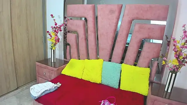 MaraKarly online show from December 15, 7:29 pm