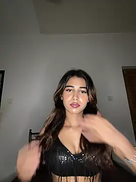 STRIP GLOW online show from August 6, 10:44 pm