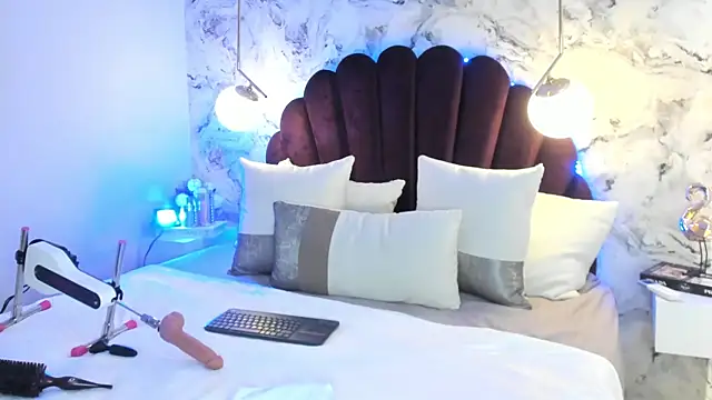 Alicia vellami online show from September 26, 3:16 pm