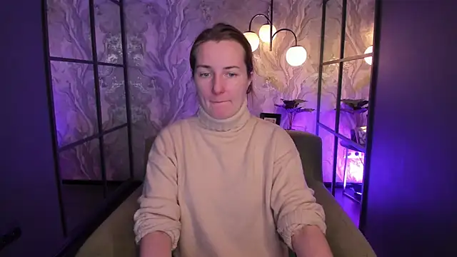 MeggySun online show from January 13, 1:05 pm