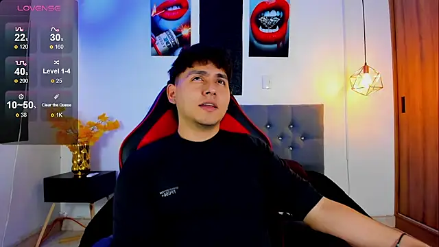 Nicolas James Sc online show from November 13, 5:56 pm