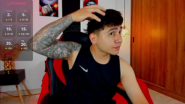 Nicolas James Sc online show from December 18, 1:39 pm