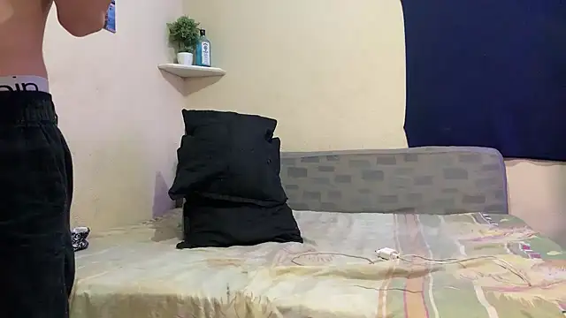 Claracacheadaa online show from September 10, 2:39 pm