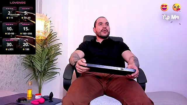 Hershell Fit online show from October 6, 6:16 pm