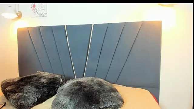 richsexymom online show from September 12, 3:06 am