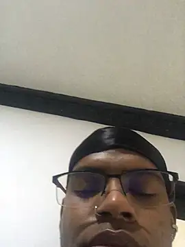 criss zuri online show from February 14, 12:02 pm