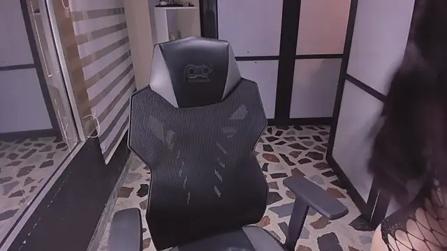 AlliceCopper online show from October 16, 3:13 pm