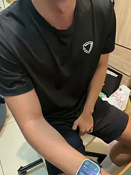 Snapshot of black_xun chatting on February 15, 3:31 pm black xun online show from February 15, 3:31 pm