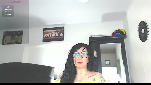 Vicky hotmilf online show from October 30, 11:11 am