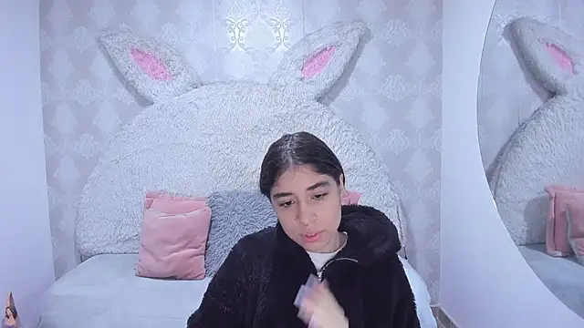 Gaby louse online show from April 17, 7:17 pm