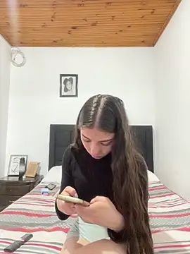 coupledesire18 online show from November 14, 5:55 pm