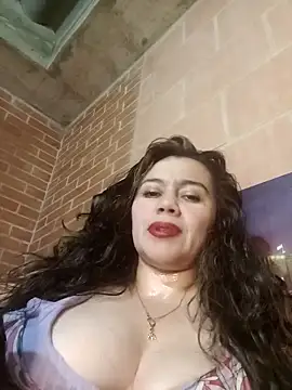 sexy-latina1 online show from September 11, 4:45 am