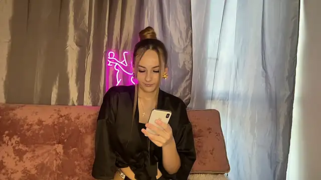 Hailey  juice online show from September 17, 11:56 am