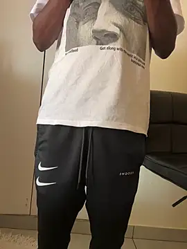 Snapshot of MeneerIan chatting on September 10, 10:37 am MeneerIan online show from September 10, 10:37 am