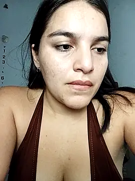 chloe 90 online show from September 18, 12:01 am