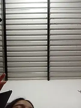 chloe 90 online show from November 26, 12:33 am