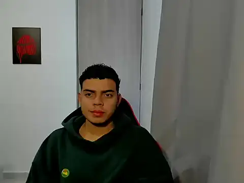 Snapshot of Axel-Latin-Boy chatting on October 11, 6:39 pm Axel-Latin-Boy online show from October 11, 6:39 pm