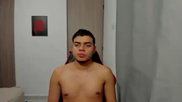 Snapshot of Axel-Latin-Boy chatting on October 19, 9:59 pm Axel-Latin-Boy online show from October 19, 9:59 pm