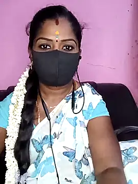 Snapshot of tamilammukuttyy chatting on September 17, 5:47 pm tamilammukuttyy online show from September 17, 5:47 pm