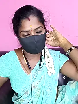 Snapshot of tamilammukuttyy chatting on September 30, 5:40 pm tamilammukuttyy online show from September 30, 5:40 pm