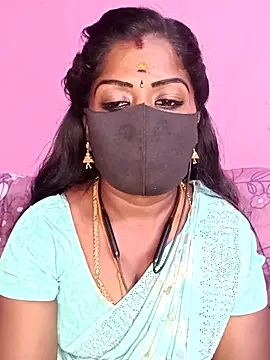 Snapshot of tamilammukuttyy chatting on April 23, 12:40 pm tamilammukuttyy online show from April 23, 12:40 pm