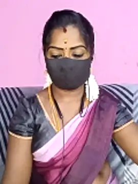 Snapshot of tamilammukuttyy chatting on May 1, 3:22 am tamilammukuttyy online show from May 1, 3:22 am