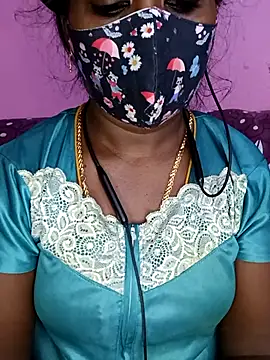 Snapshot of tamilammukuttyy chatting on May 11, 3:18 pm tamilammukuttyy online show from May 11, 3:18 pm