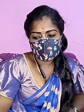 Snapshot of tamilammukuttyy chatting on May 12, 4:04 pm tamilammukuttyy online show from May 12, 4:04 pm