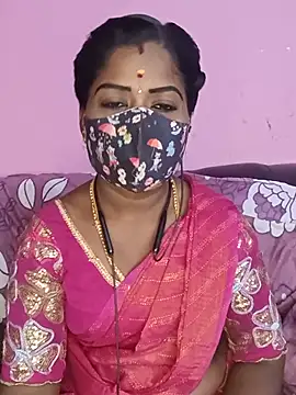 Snapshot of tamilammukuttyy chatting on May 18, 10:48 pm tamilammukuttyy online show from May 18, 10:48 pm