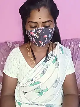 Snapshot of tamilammukuttyy chatting on June 1, 4:41 pm tamilammukuttyy online show from June 1, 4:41 pm
