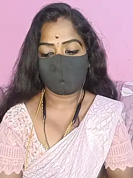 Snapshot of tamilammukuttyy chatting on June 2, 4:47 am tamilammukuttyy online show from June 2, 4:47 am
