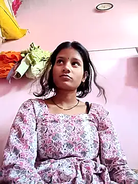 Hot Mayra  online show from October 17, 7:22 am