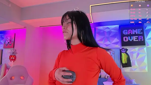 LindaWz  online show from October 29, 4:48 am