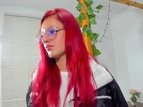 Vaiiolett  online show from November 25, 12:27 pm