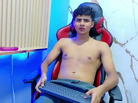 LukasJonssS online show from October 6, 7:11 pm