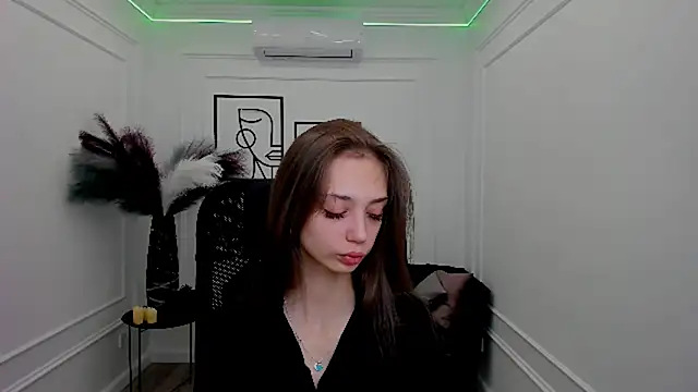 EmilyGraydis online show from December 2, 4:29 am