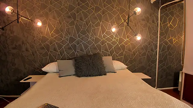 jazlin angels online show from October 9, 6:44 am