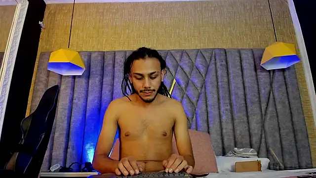 Boss Domiinator online show from October 13, 3:28 am