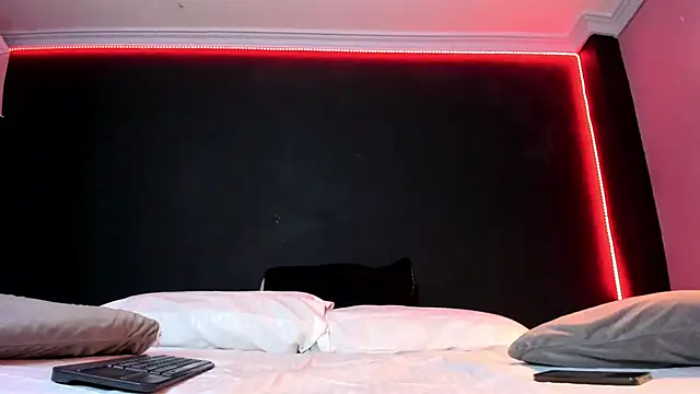 Boss Domiinator online show from April 12, 11:37 am