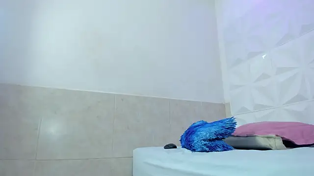 Aisha farah online show from September 13, 2:39 pm