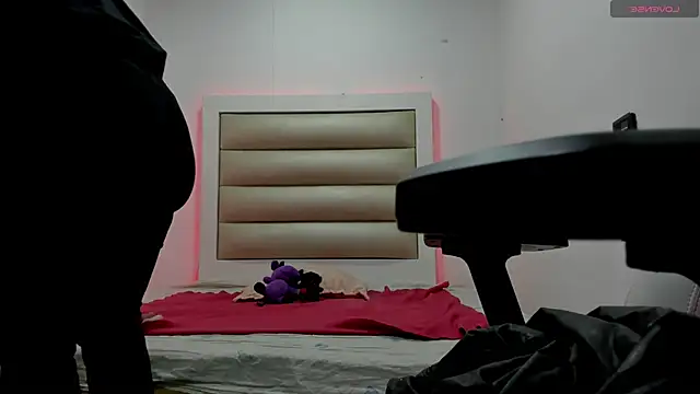 Luna and lindsy online show from November 6, 12:28 pm