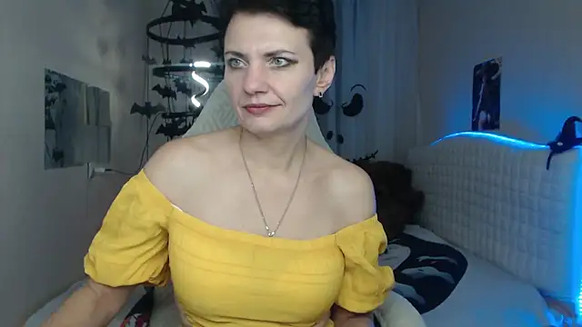 AvaSaturnian online show from October 30, 1:23 pm