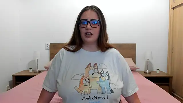 amiravyxen online show from October 6, 8:06 pm