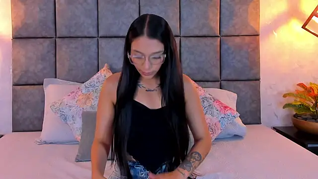 Snapshot of Roseaurora chatting on June 26, 11:14 am Roseaurora online show from June 26, 11:14 am