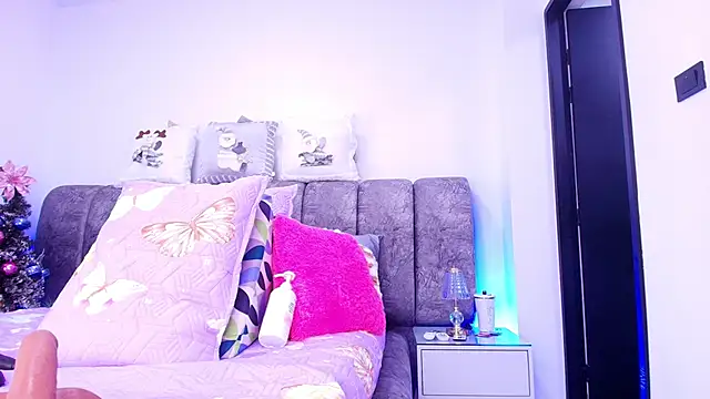 sweegirl69 online show from January 9, 11:57 am