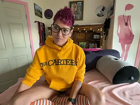 kinkycanner online show from January 31, 10:30 pm