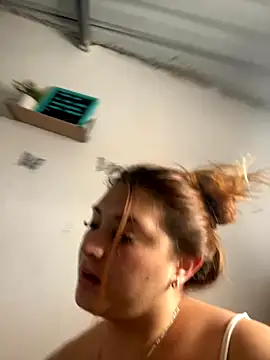 Bubblee  online show from September 20, 3:46 pm