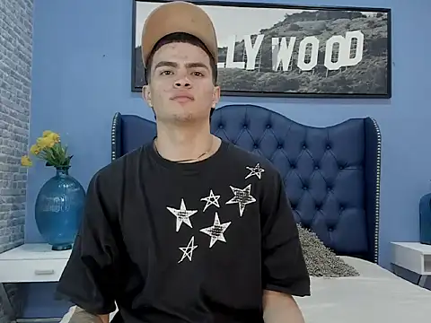 Casper White  online show from October 2, 5:25 am