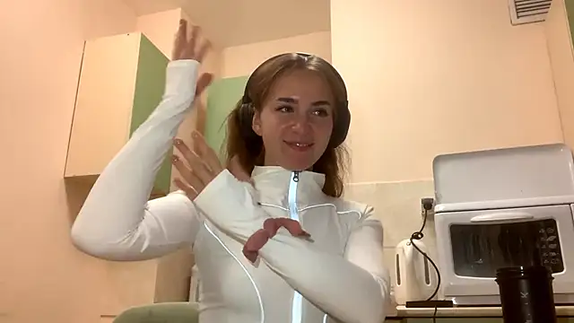 BunnyTiedeman online show from September 26, 6:12 pm