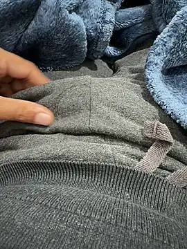 Snapshot of Pomloposho chatting on December 15, 10:03 pm Pomloposho online show from December 15, 10:03 pm